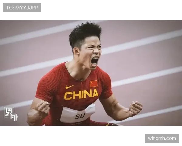 苏炳添训练完喝蛋白粉的样子,像极了我熬夜赶PPT后灌咖啡 苏炳添训练完喝蛋白粉的样子,像极了我熬夜赶PPT后灌咖啡